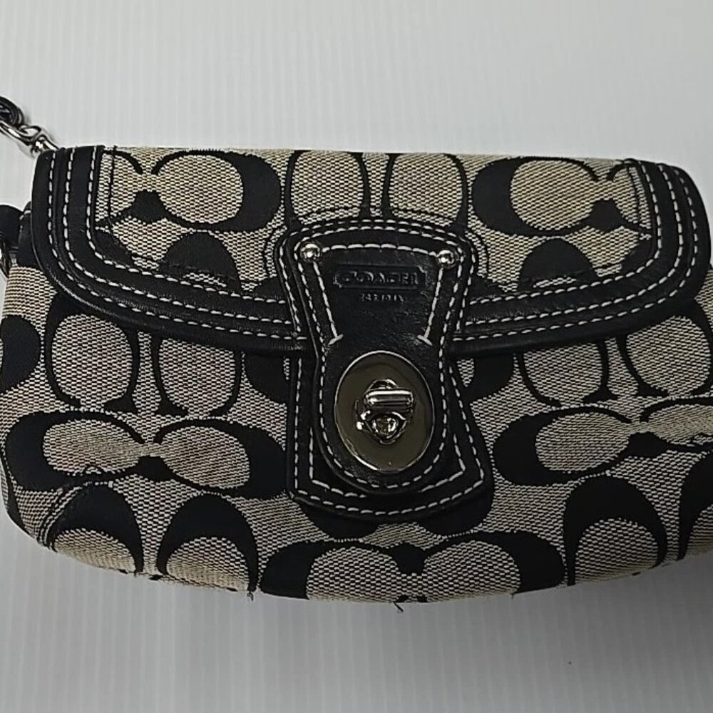 COACH Black Signature C Jacquard & Leather Wristlet Silver Turnlock